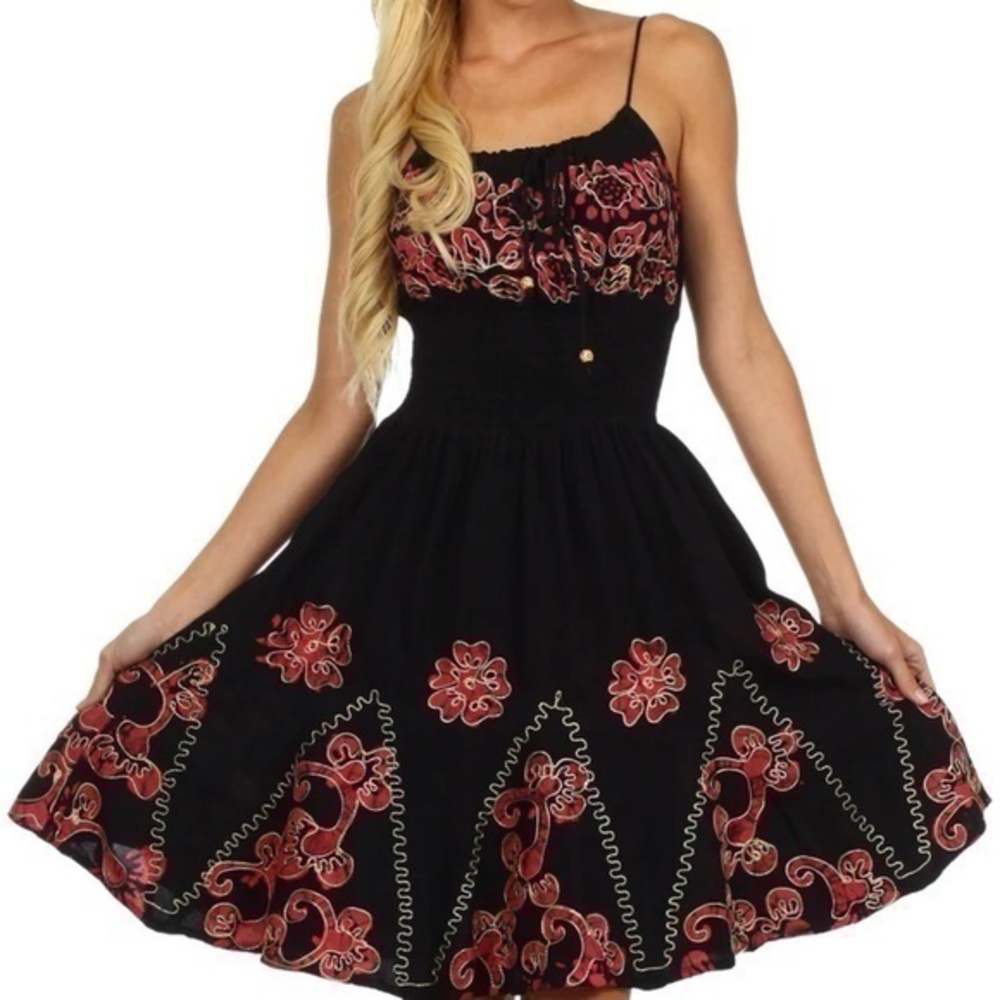 Beautiful and brand new Star India dress.